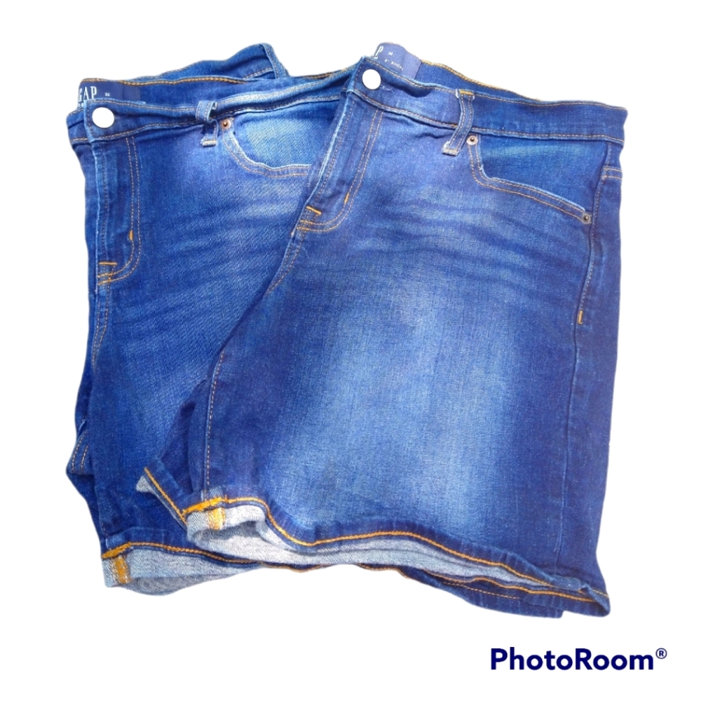 2 Pairs of GAP Dark Wash 5in Denim shorts